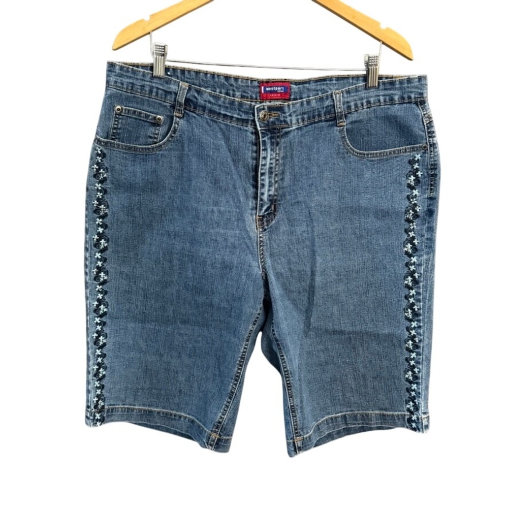 Westport Woman Blue Denim Embroidered Bermuda Shorts Plus Size 18W DB29536MM-G
